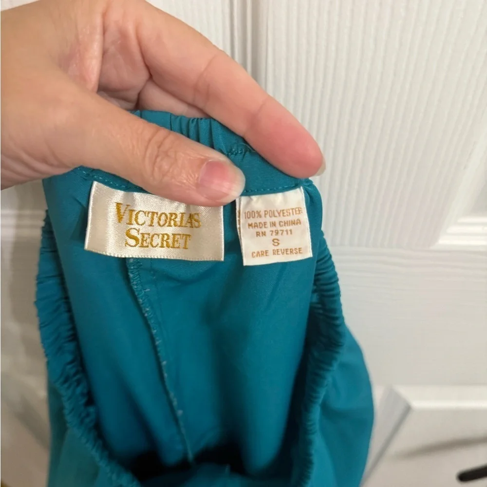 Vintage Victoria’s Secret Satin Lounge Set Teal Double Breasted gold label small